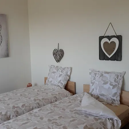 Location Paisible: Familial Avec Balneo, Cuisine Equipee Et Departs Vtt, A Proximite De Gerardmer - Fr-1-589-331 Holiday home *