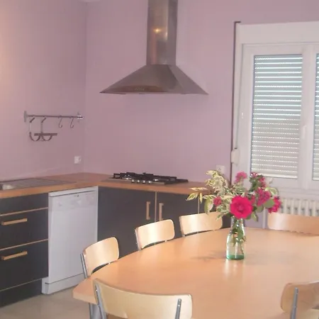 Country house Location Paisible: Familial Avec Balneo, Cuisine Equipee Et Departs Vtt, A Proximite De Gerardmer - Fr-1-589-331 Fremifontaine