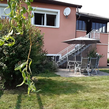 Location Paisible: Familial Avec Balneo, Cuisine Equipee Et Departs Vtt, A Proximite De Gerardmer - Fr-1-589-331 Fremifontaine